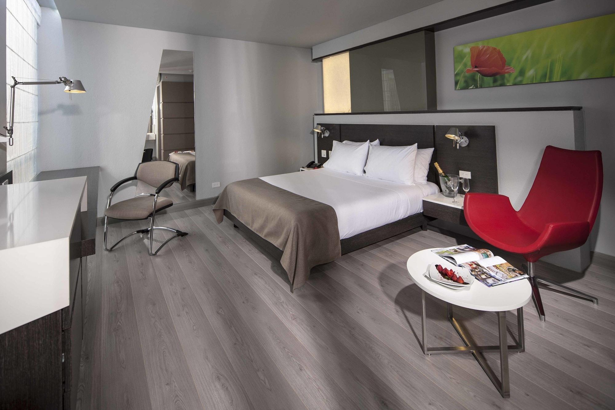 Inntu Hotel Medellin Ngoại thất bức ảnh