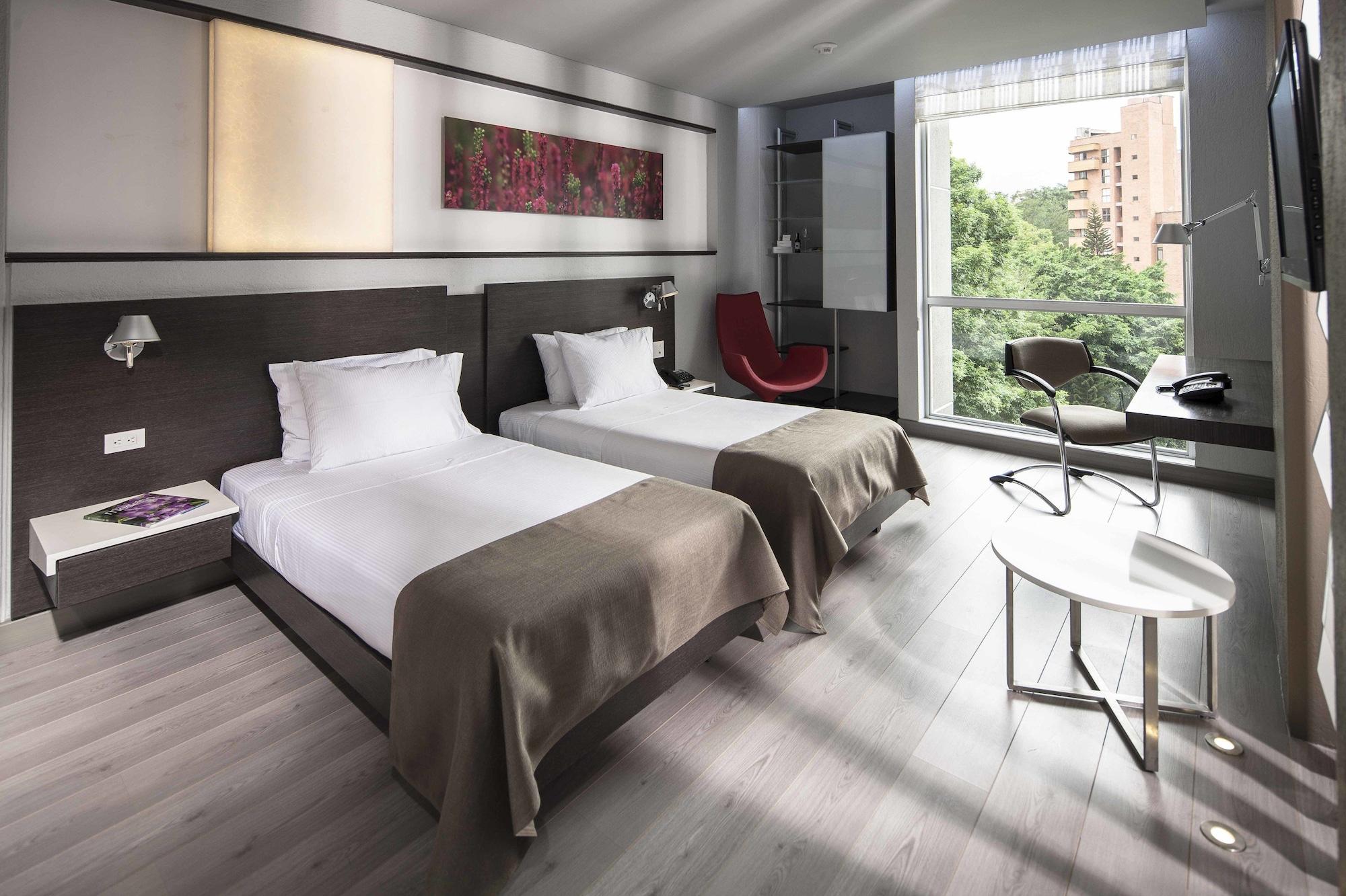 Inntu Hotel Medellin Ngoại thất bức ảnh